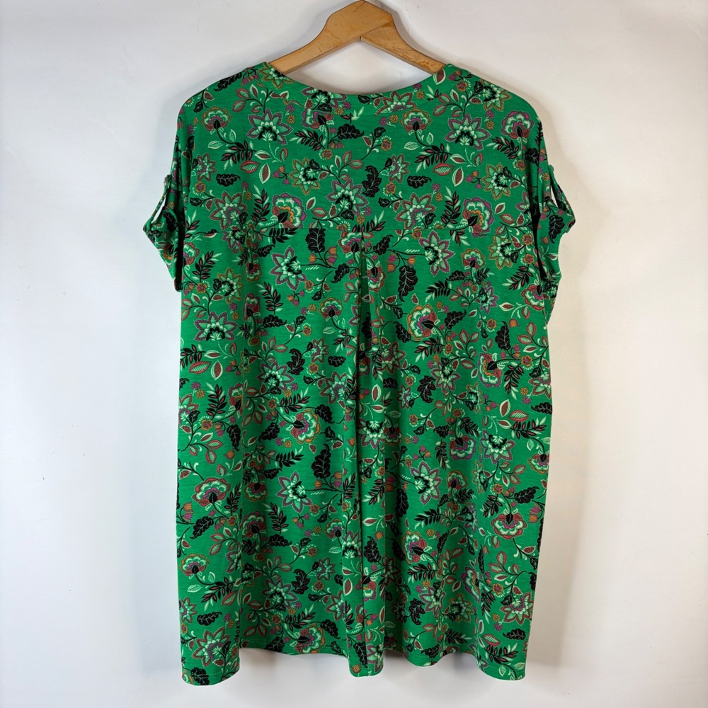 Dear Scarlett Floral Blouse Women 3X Green Roll Tab Sleeve V-Neck - Picture 9 of 9